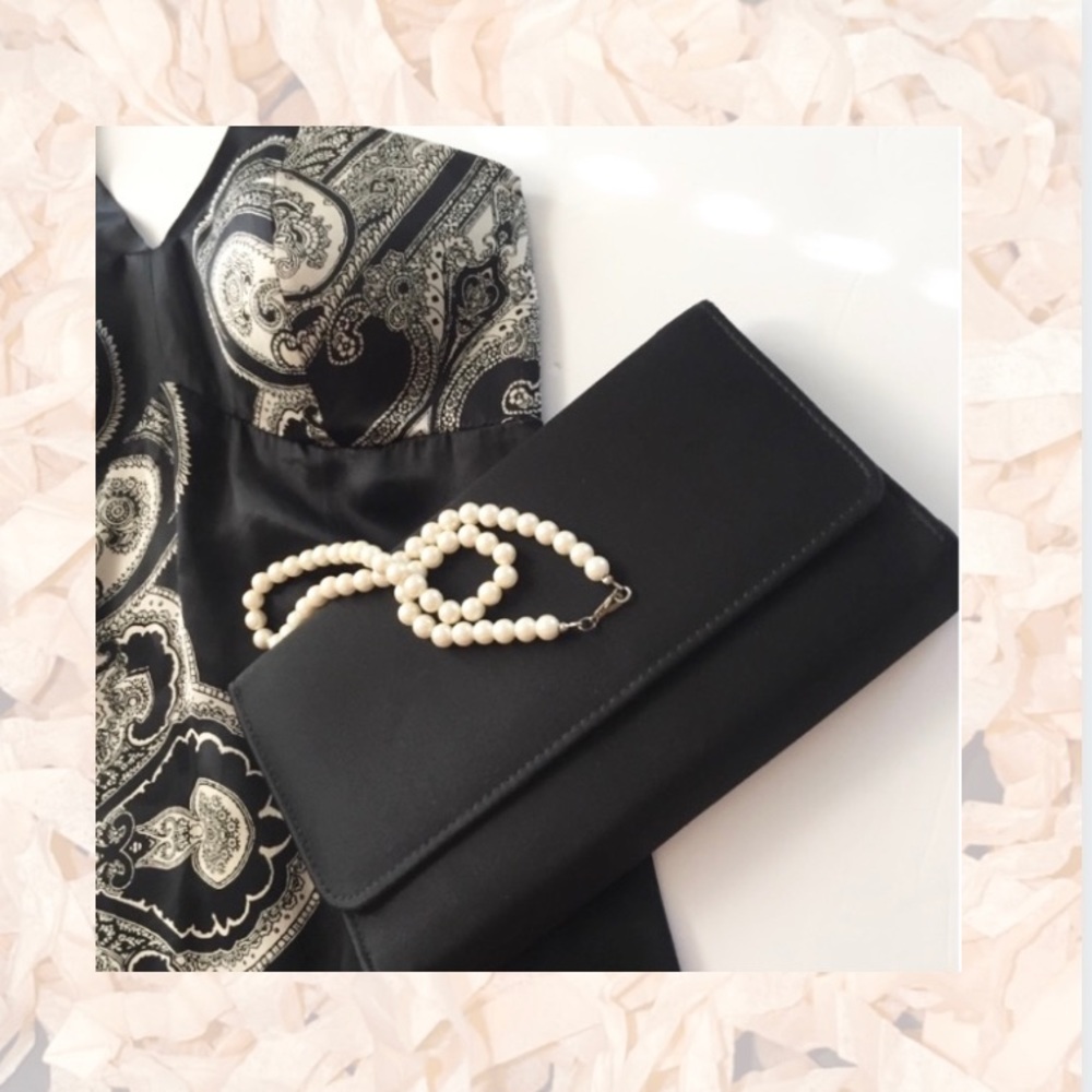 Black Clutch/ Crossbody Purse